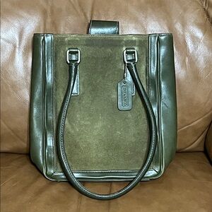 VINTAGE Coach Olive Green Leather Tote